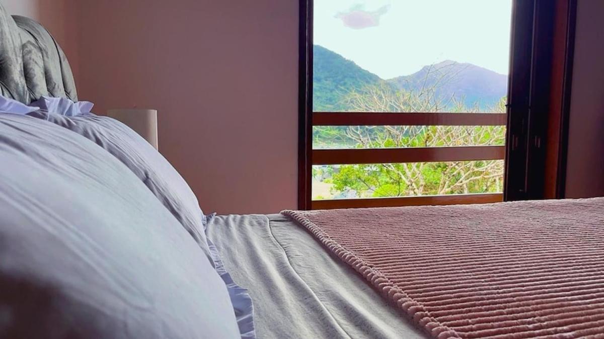 Historic Mountain House With Views Of Marina And Sea Casa de férias *